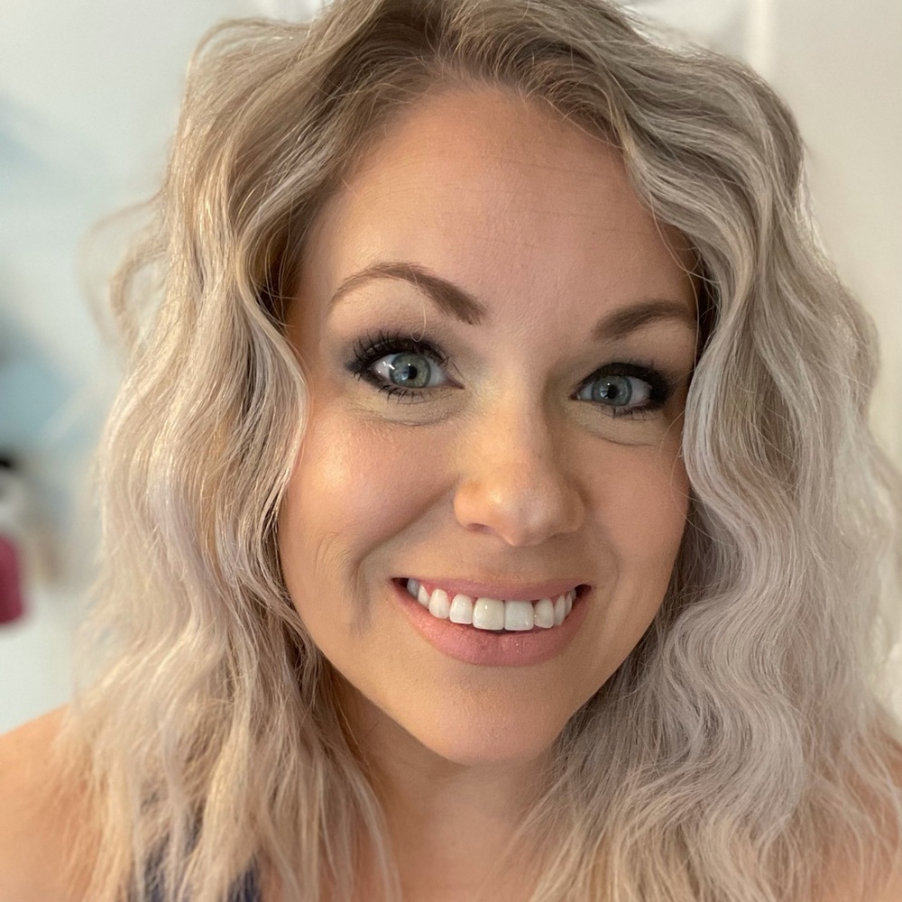 Meet your Posher, Courtney